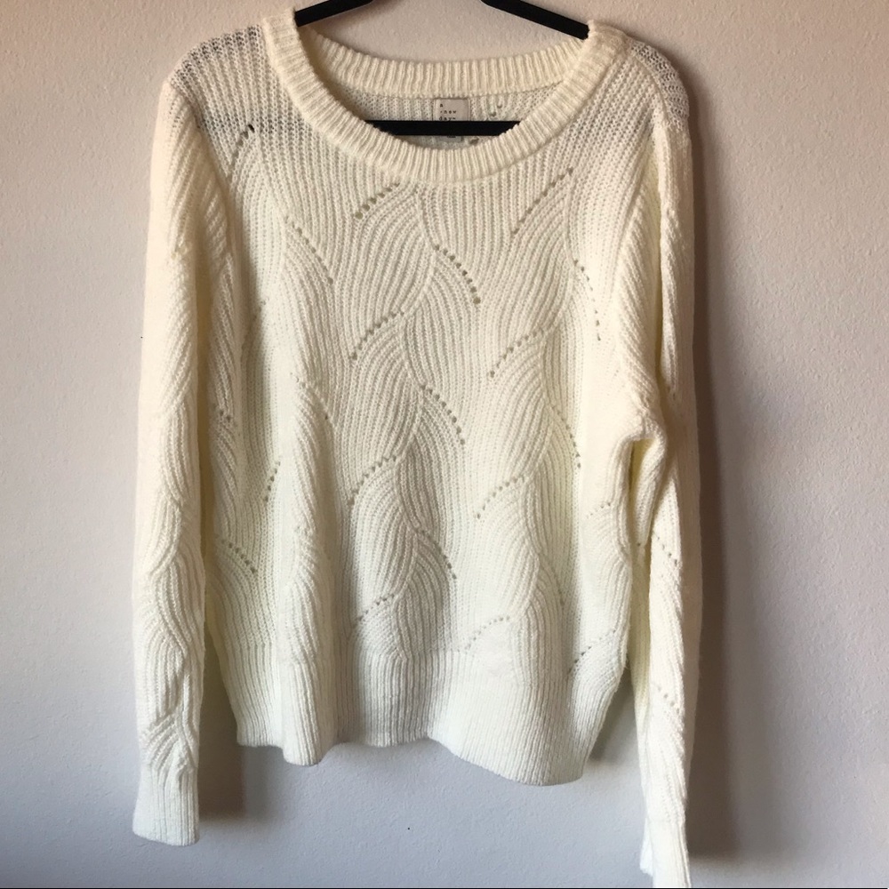 NWOT Cream knit sweater